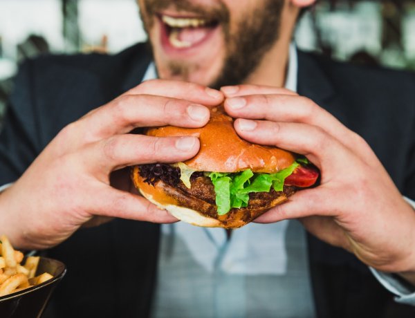 9 priežastys, kodėl nuolat jaučiate alkį